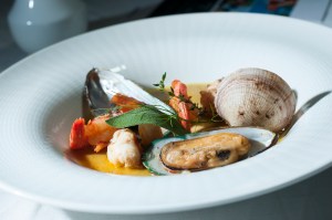 Barcelo Sancocho de mariscos con curry caribeño