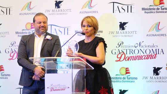 2-jacqueline-henriquez-mejor-trayectoria-gastronomica