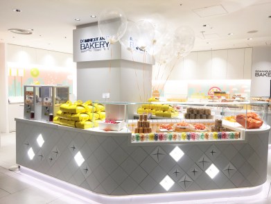 6 Dominique Ansel Bakery at Ginza Mitsukoshi interior - HI RES (photo credit Dominique Ansel Bakery Japan)